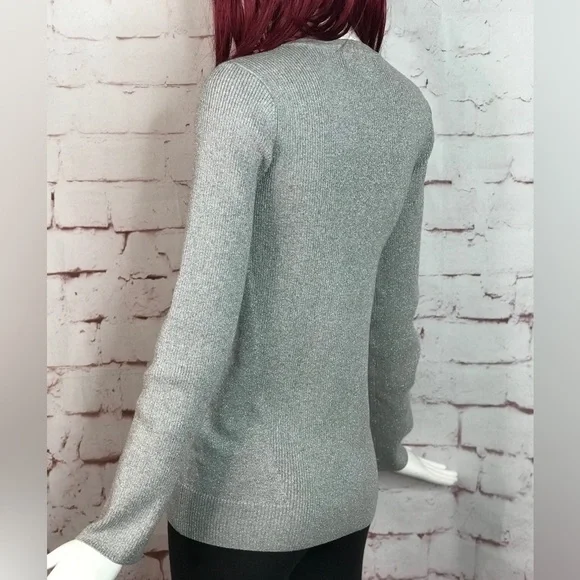 DKNY M Sparkly silver metallic thread grey ribbed V-neck knit top Size Medium - Picture 7 of 15